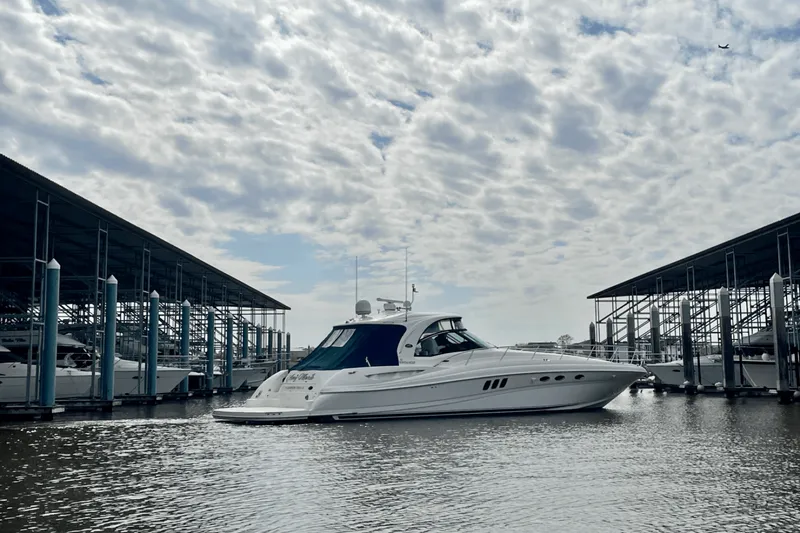 Slide: The Image of Sea Ray 52 SUNDANCER 2009 - 10