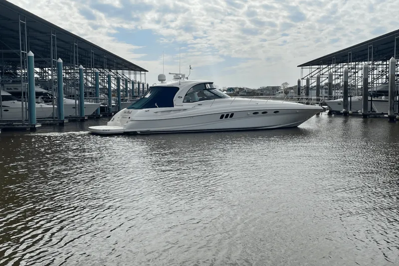 Slide: The Image of Sea Ray 52 SUNDANCER 2009 - 14