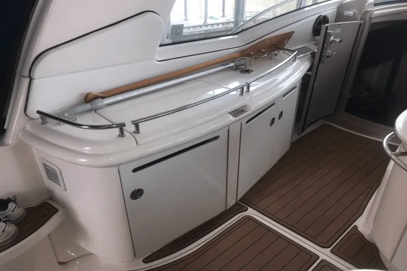 Slide: The Image of Sea Ray 52 SUNDANCER 2009 - 21