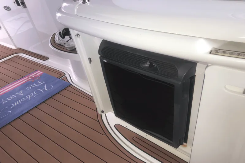 Slide: The Image of Sea Ray 52 SUNDANCER 2009 - 22