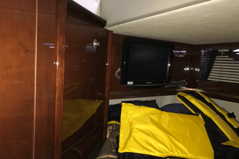 Slide: The Image of Sea Ray 52 SUNDANCER 2009 - 40
