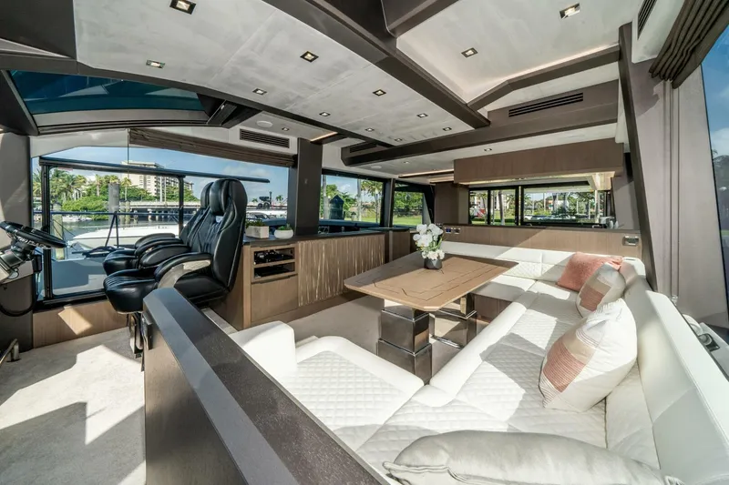 Slide: The Image of Galeon 640 FLY 2019 - 22