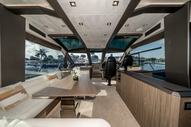 Slide: The Image of Galeon 640 FLY 2019 - 24