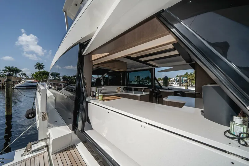 Slide: The Image of Galeon 640 FLY 2019 - 31