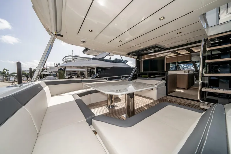 Slide: The Image of Galeon 640 FLY 2019 - 36