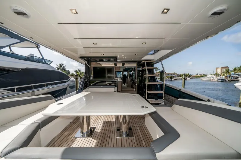 Slide: The Image of Galeon 640 FLY 2019 - 37