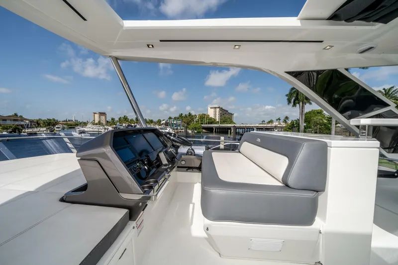 Slide: The Image of Galeon 640 FLY 2019 - 50