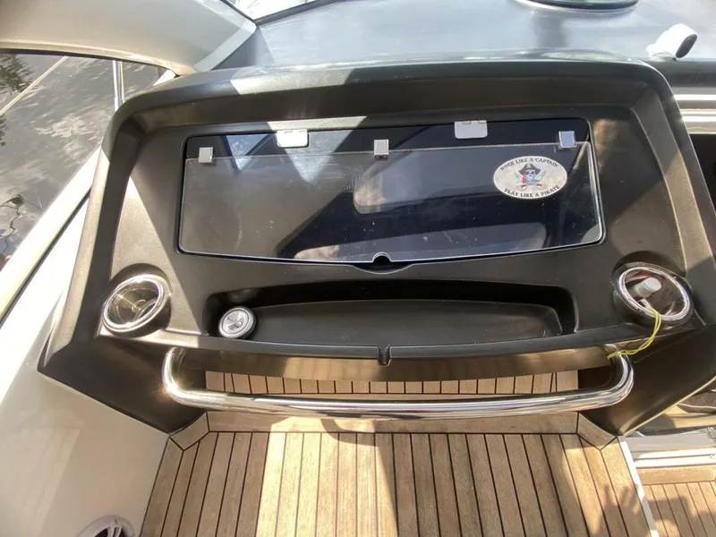 Slide: The Image of Sunseeker 48 Portofino XPS 2014 - 16