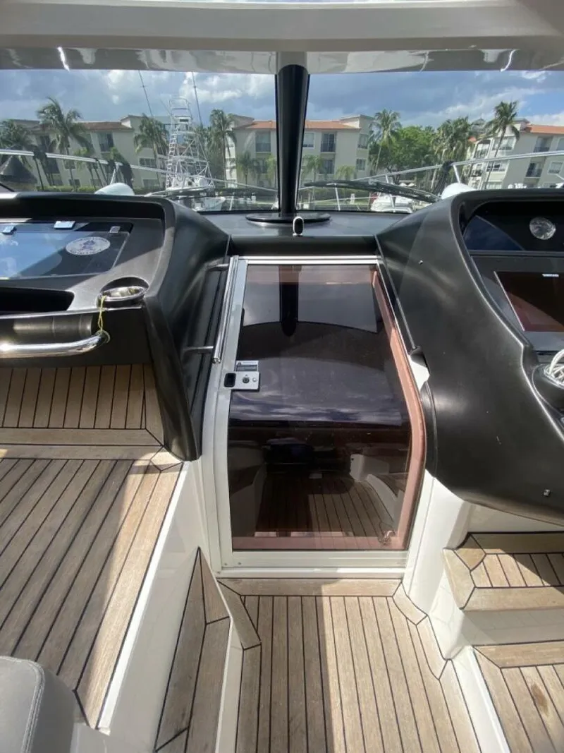 Slide: The Image of Sunseeker 48 Portofino XPS 2014 - 27
