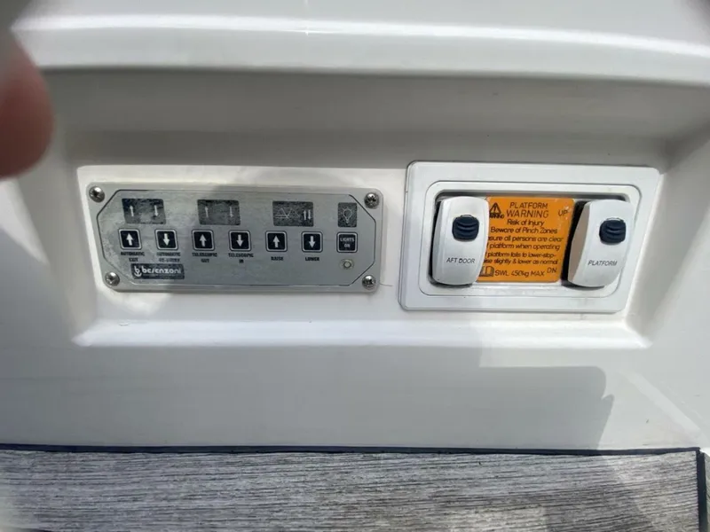 Slide: The Image of Sunseeker 48 Portofino XPS 2014 - 54