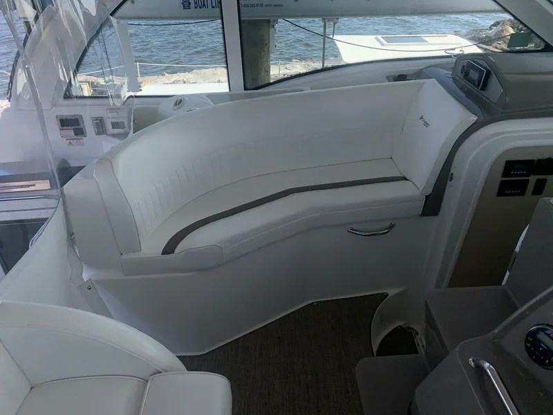 Slide: The Image of Cruisers 420 Sports Coupe 2011 - 17