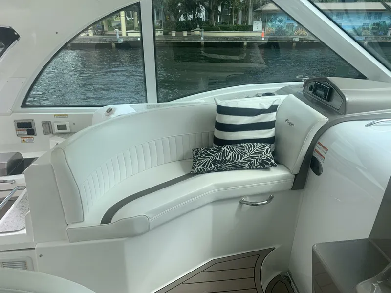 Slide: The Image of Cruisers 420 Sports Coupe 2011 - 18