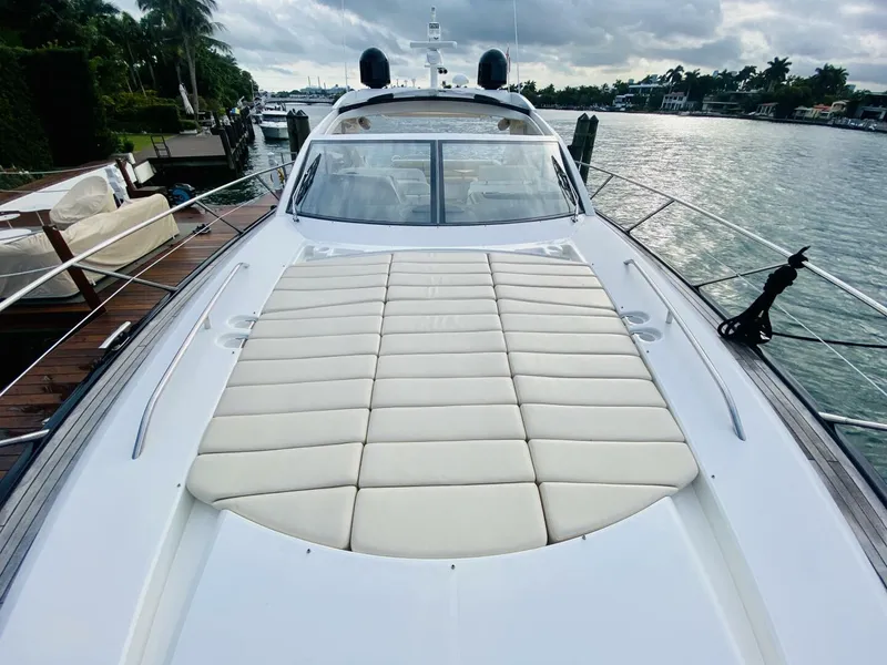 Slide: The Image of Sunseeker Predator 60 2010 - 12