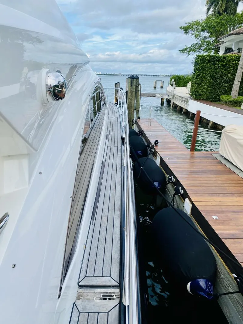 Slide: The Image of Sunseeker Predator 60 2010 - 26