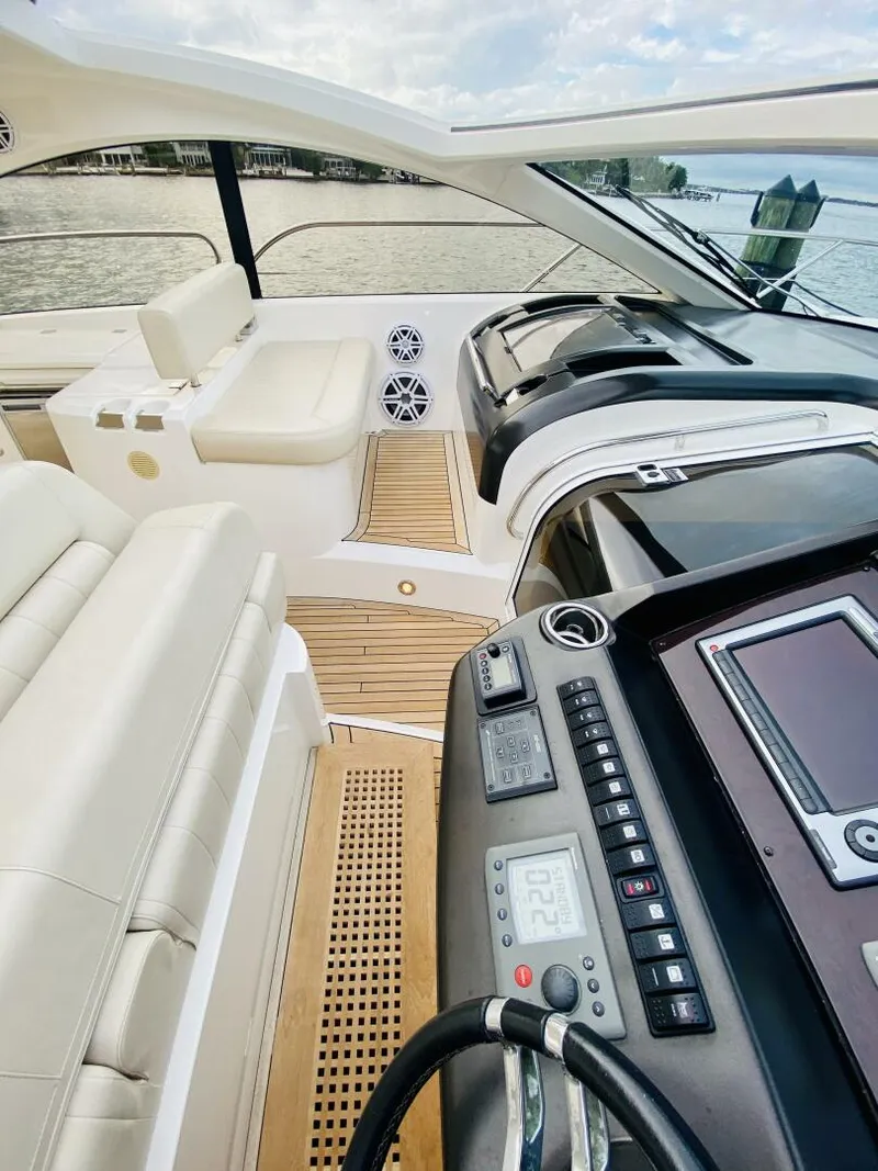 Slide: The Image of Sunseeker Predator 60 2010 - 44
