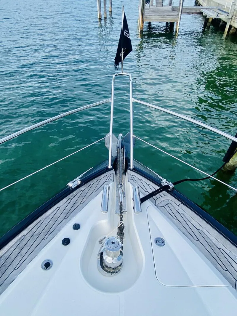 Slide: The Image of Sunseeker Predator 60 2010 - 5