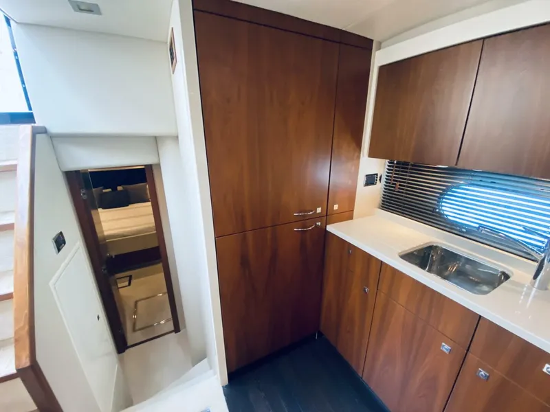 Slide: The Image of Sunseeker Predator 60 2010 - 62