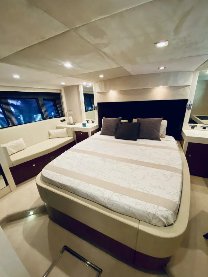 Slide: The Image of Sunseeker Predator 60 2010 - 65