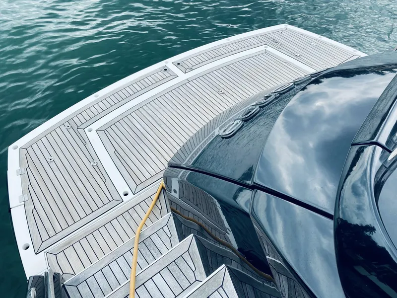 Slide: The Image of Sunseeker Predator 60 2010 - 71