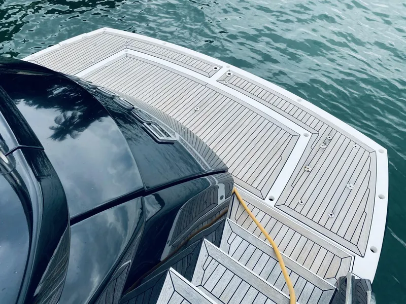 Slide: The Image of Sunseeker Predator 60 2010 - 72
