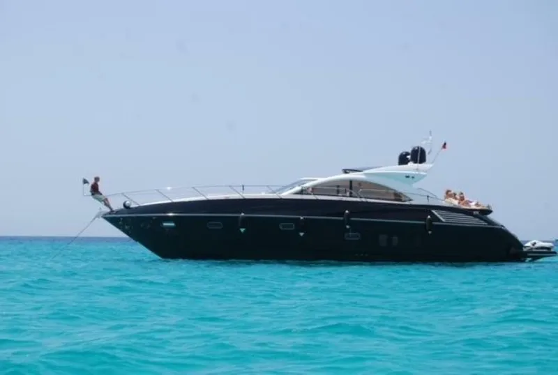 Slide: The Image of Sunseeker Predator 60 2010 - 77