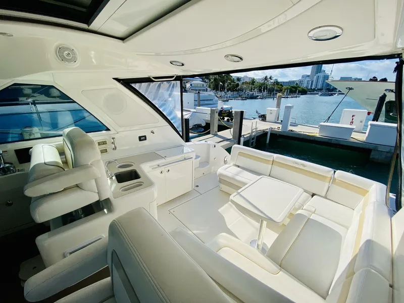 Slide: The Image of Sea Ray 450 Sundancer 2010 - 12
