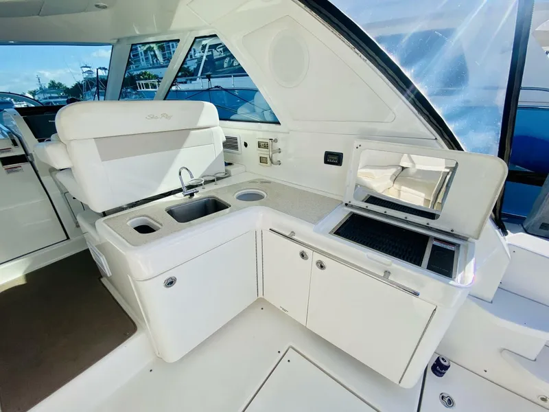 Slide: The Image of Sea Ray 450 Sundancer 2010 - 14
