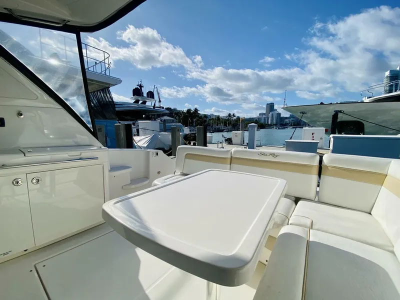 Slide: The Image of Sea Ray 450 Sundancer 2010 - 19