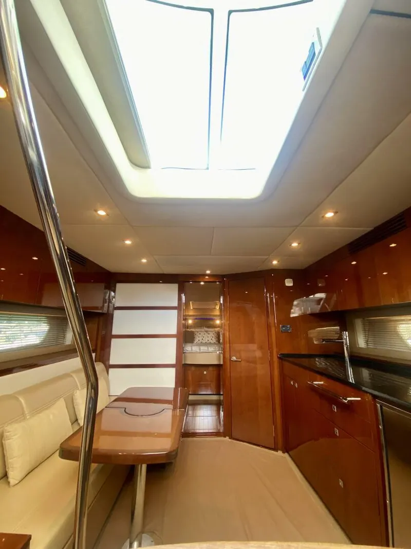 Slide: The Image of Sea Ray 450 Sundancer 2010 - 43
