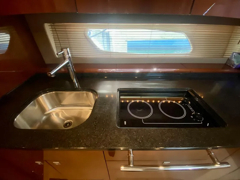 Slide: The Image of Sea Ray 450 Sundancer 2010 - 55