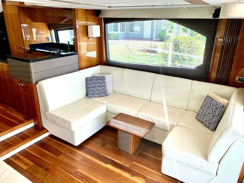 Slide: The Image of Sunseeker Manhattan 65 2016 - 4