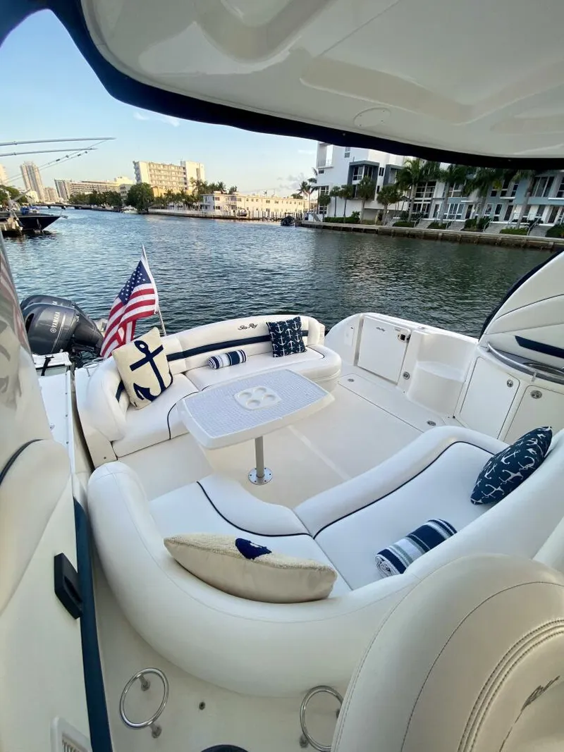 Slide: The Image of Sea Ray 420 Sundancer 2005 - 11