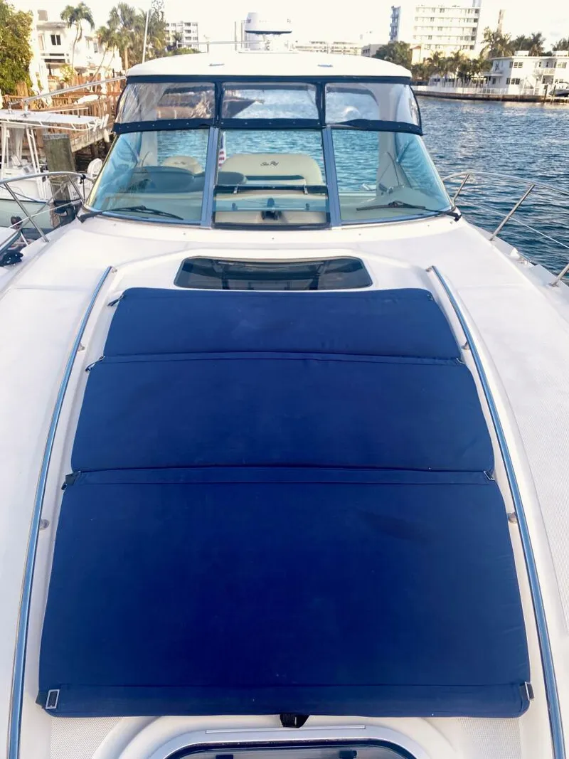 Slide: The Image of Sea Ray 420 Sundancer 2005 - 22