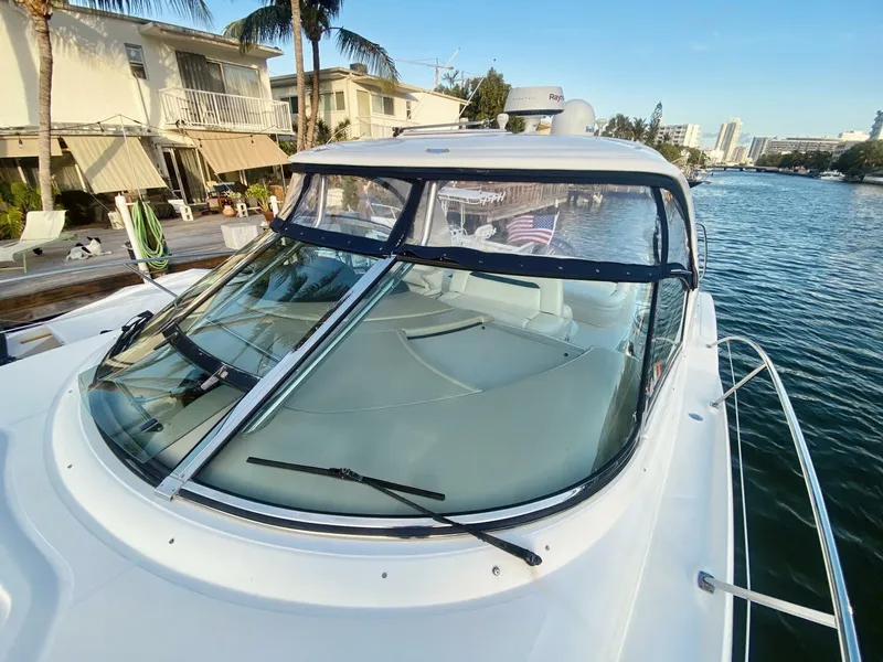 Slide: The Image of Sea Ray 420 Sundancer 2005 - 23