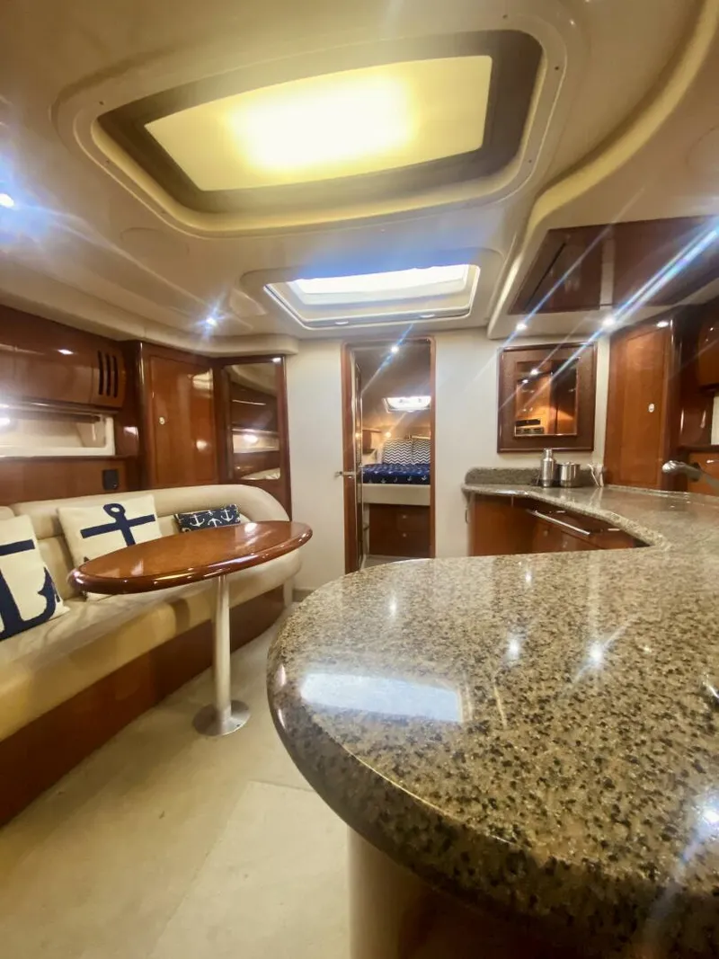 Slide: The Image of Sea Ray 420 Sundancer 2005 - 43