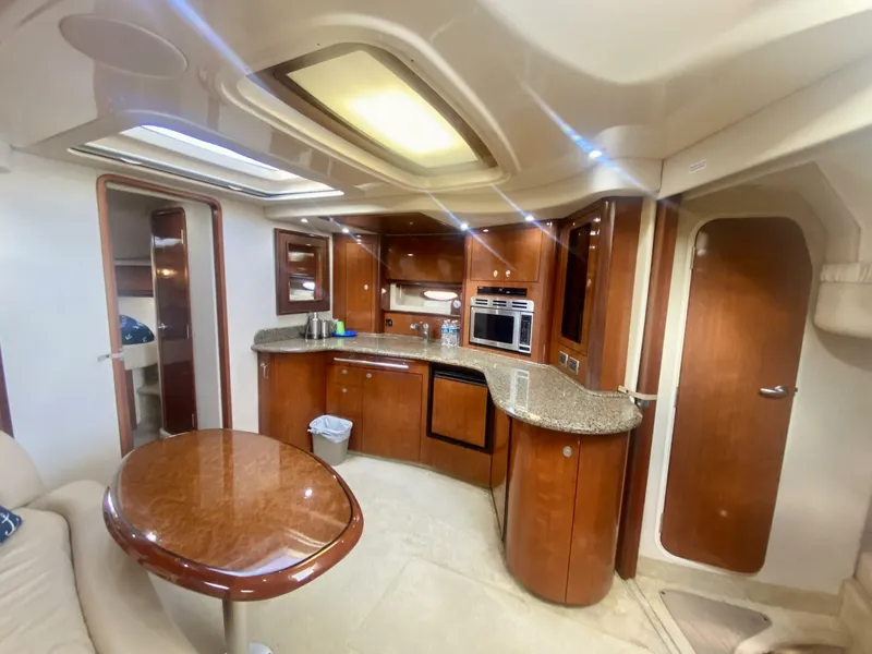 Slide: The Image of Sea Ray 420 Sundancer 2005 - 46