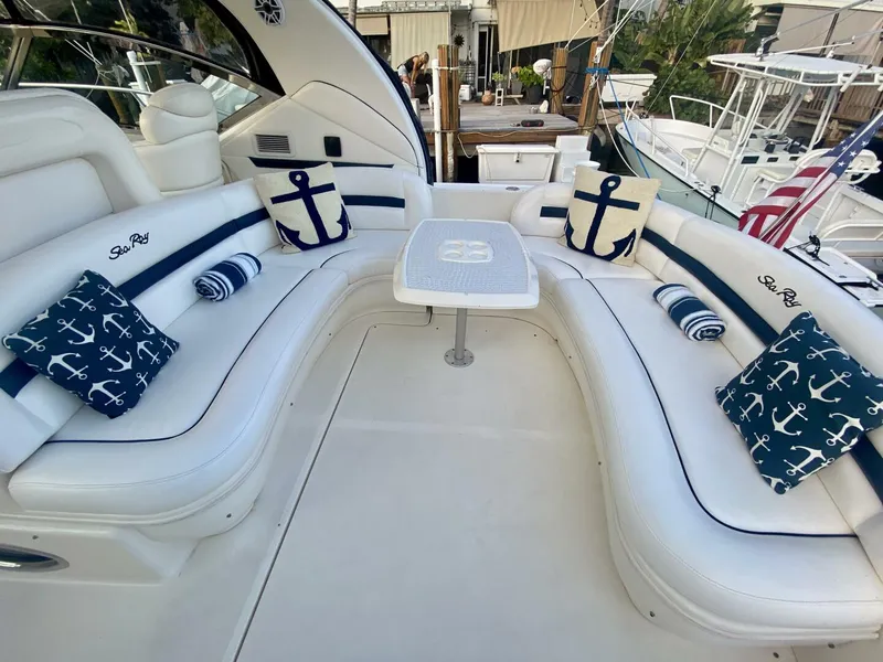 Slide: The Image of Sea Ray 420 Sundancer 2005 - 6