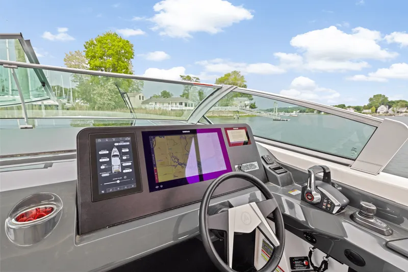 Slide: The Image of Aviara AV40 Outboard 2023 - 25