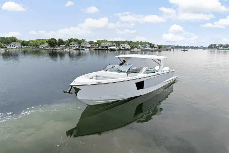 Slide: The Image of Aviara AV40 Outboard 2023 - 47