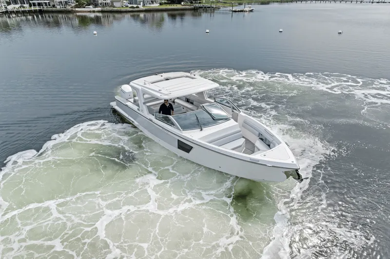 Slide: The Image of Aviara AV40 Outboard 2023 - 49