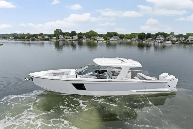 Slide: The Image of Aviara AV40 Outboard 2023 - 52