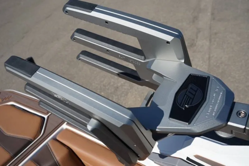 Slide: The Image of Malibu Boats 22 MXZ 2026 - 17