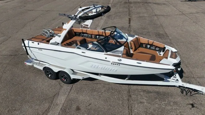 Slide: The Image of Malibu Boats 22 MXZ 2026 - 2