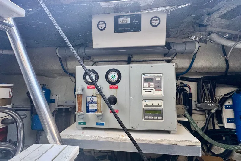 Slide: The Image of Navigator 6300 Classic Pilothouse 2000 - 68