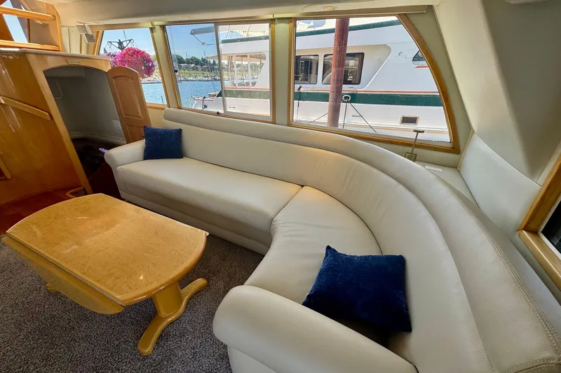 Slide: The Image of Navigator 6300 Classic Pilothouse 2000 - 12
