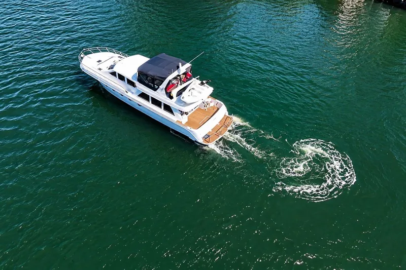 Slide: The Image of Navigator 6300 Classic Pilothouse 2000 - 5