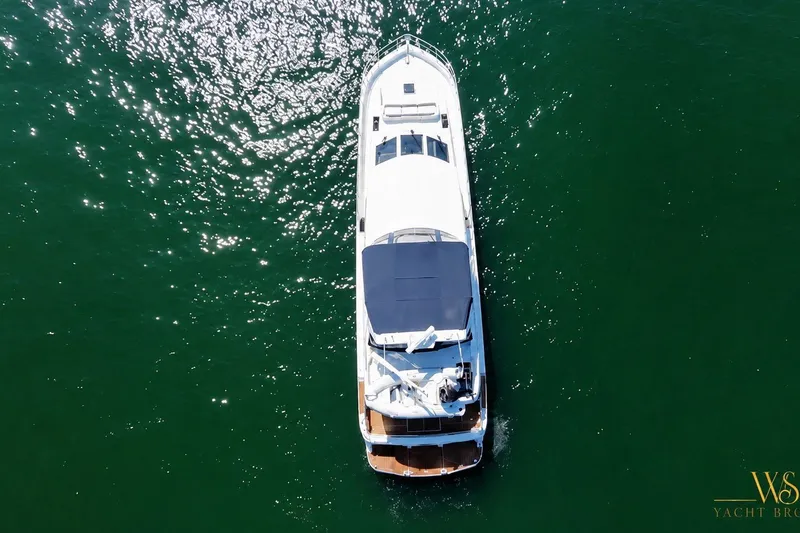 Slide: The Image of Navigator 6300 Classic Pilothouse 2000 - 3