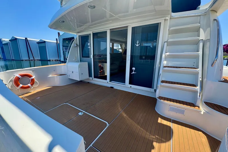 Slide: The Image of Navigator 6300 Classic Pilothouse 2000 - 45