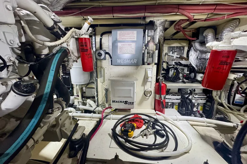 Slide: The Image of Navigator 6300 Classic Pilothouse 2000 - 58