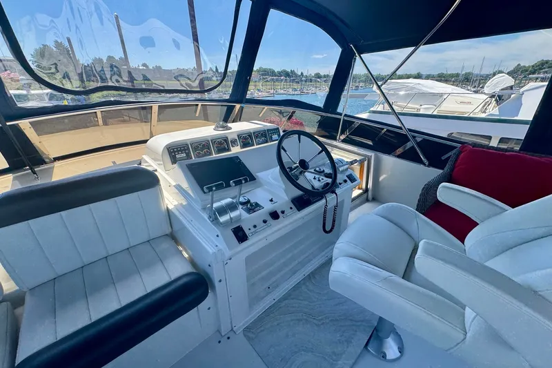 Slide: The Image of Navigator 6300 Classic Pilothouse 2000 - 50